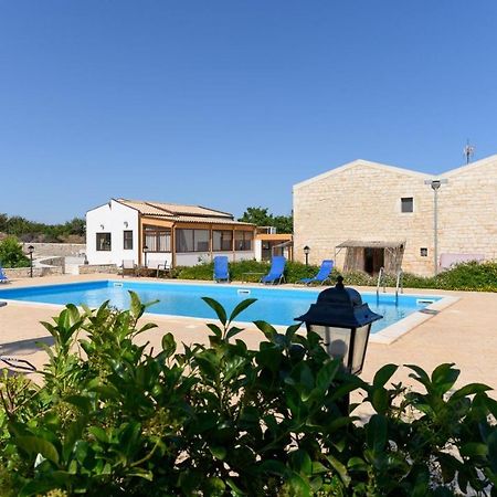 Agriturismo Tenuta Sparaceto Modica Buitenkant foto