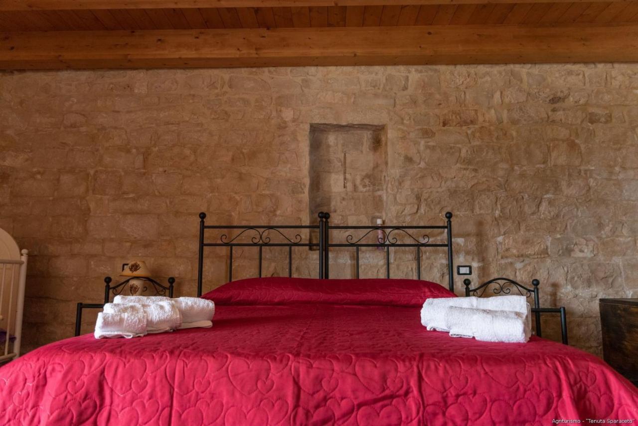 Agriturismo Tenuta Sparaceto Modica Buitenkant foto